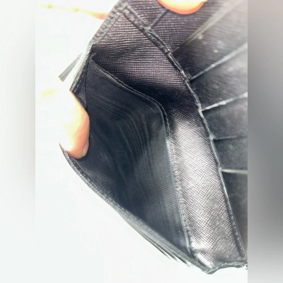 Prada Black Saffiano Leather Wallet (missing clamp) - Picture 10 of 15
